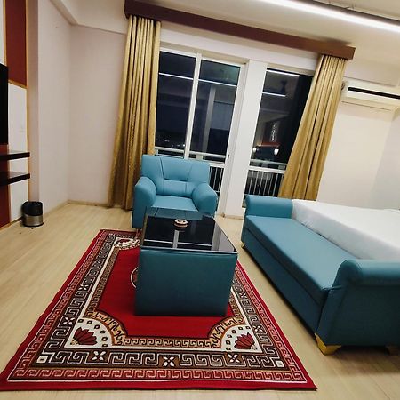 אפרטהוטל The Grace Residency - Gomtinagar, לקנאו מראה חיצוני תמונה