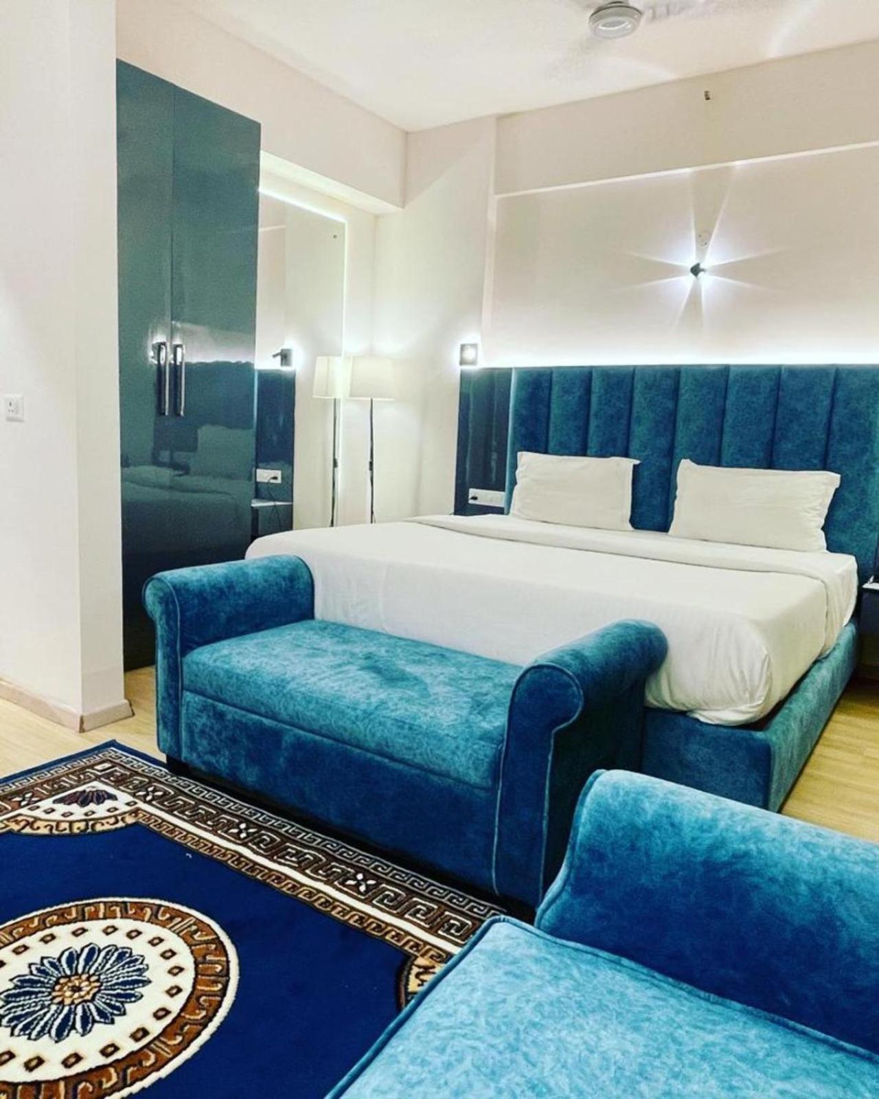 אפרטהוטל The Grace Residency - Gomtinagar, לקנאו מראה חיצוני תמונה